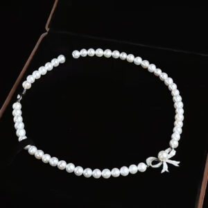 "Diamond Butterfly Akoya Pearl" Necklace
